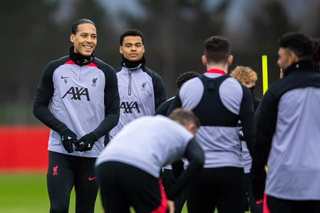 1676954338846004989.jpg FpbUSX0WABQz4dT.jpg